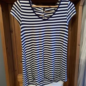 Women’s Cable & Gauge Black and White Striped Top